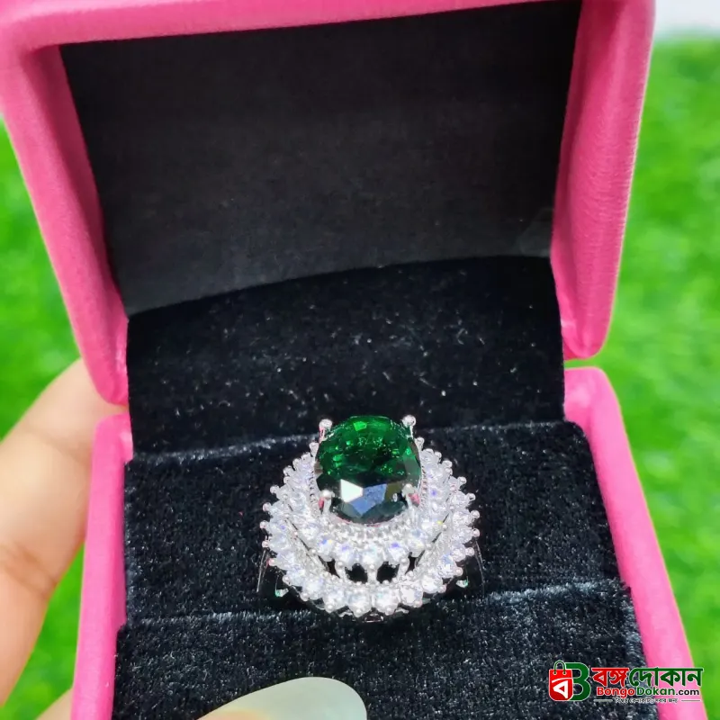 Emerald Royal Crown Ring - বাংলাদেশে সেরা দাম ও এক্সক্লুসিভ ডিজাইন - গ্যালারি