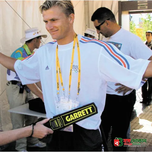 Garrett Super Scanner V Hand-Held Metal Detector – High-Sensitivity Security Wand with Vibration/Audio Alert, Auto Self-Calibrating & 100-Hour Battery Life - বাংলাদেশে সেরা দাম ও স্পেসিফিকেশন - গ্যালারি